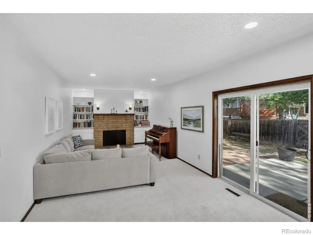 1611 Gifford Drive Longmont CO 80501