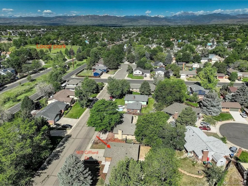 1611 Gifford Drive Longmont CO 80501