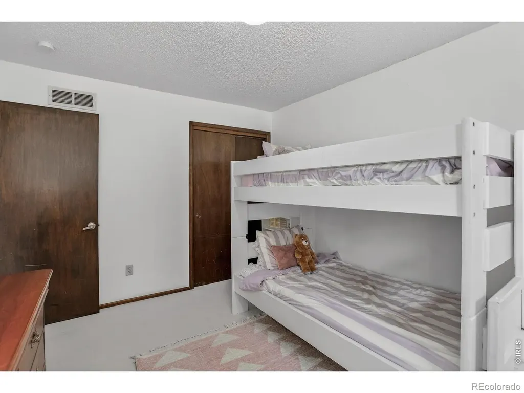 1611 Gifford Drive Longmont CO 80501