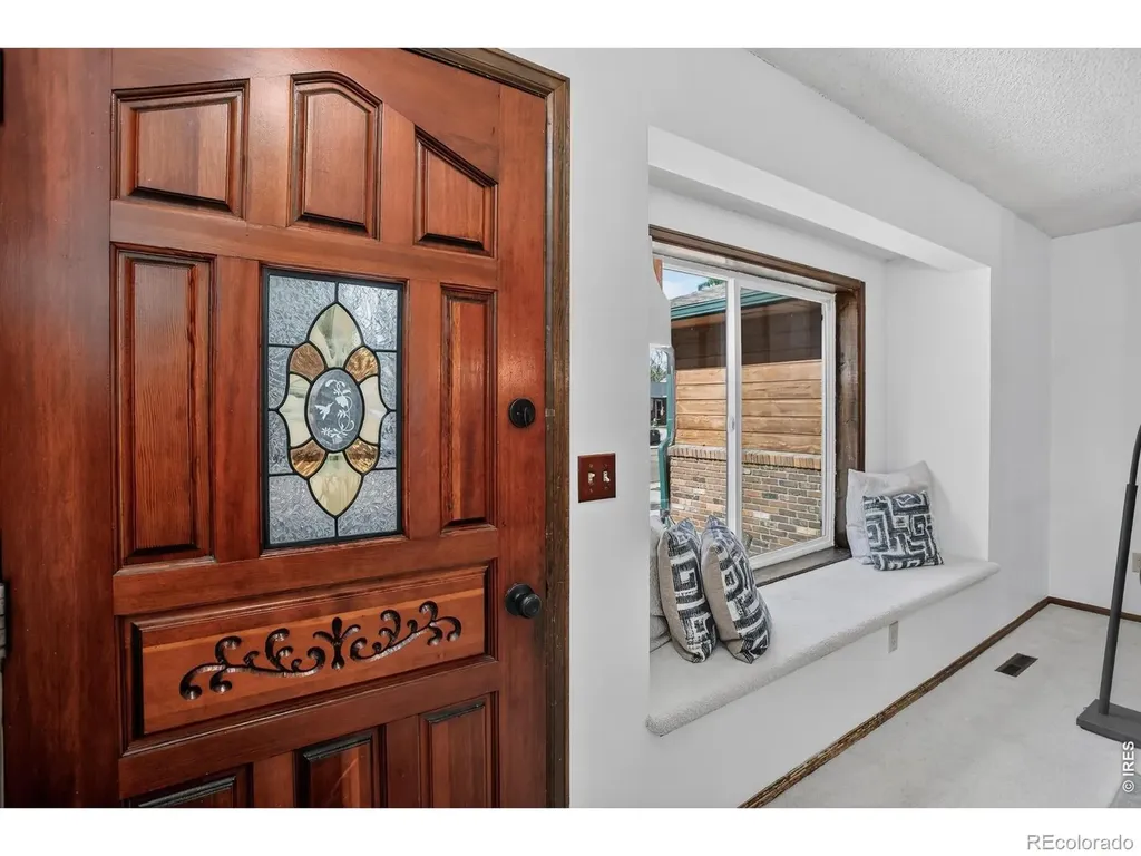 1611 Gifford Drive Longmont CO 80501