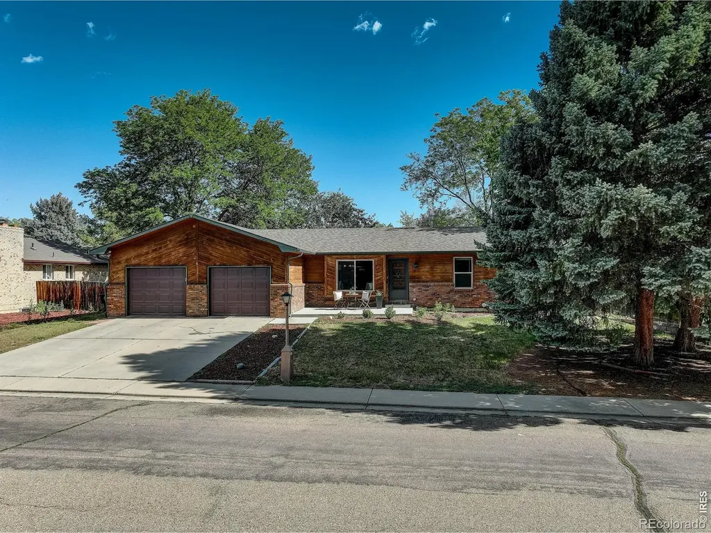 1611 Gifford Drive Longmont CO 80501