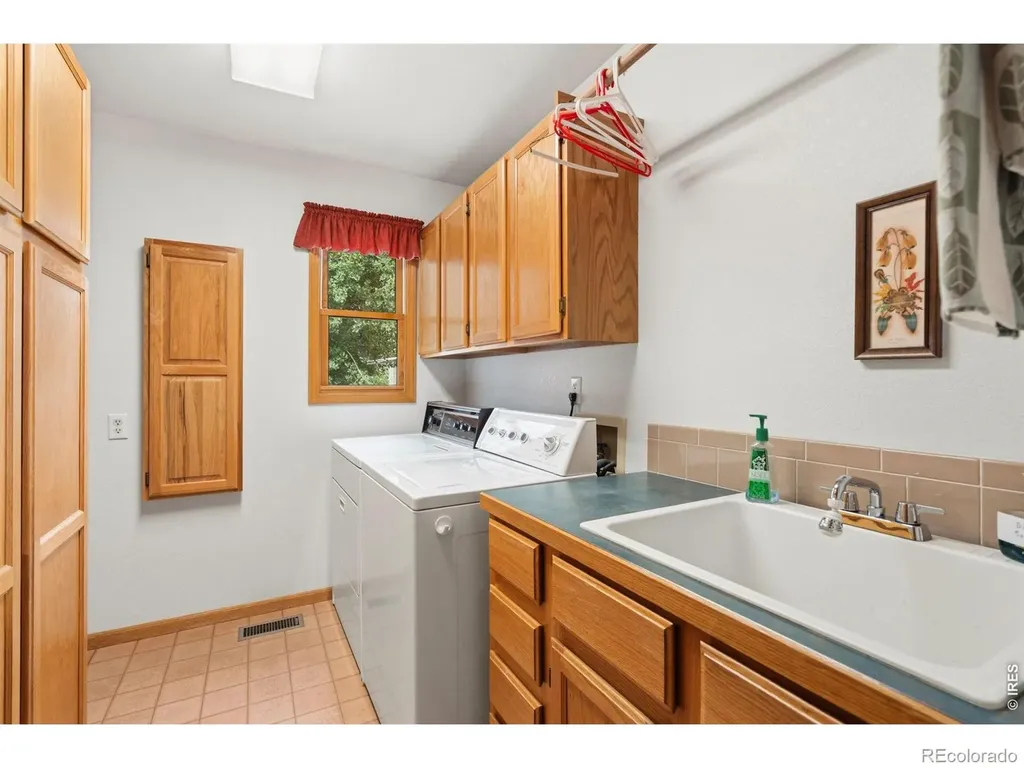 7914 Whitney Court Fort Collins CO 80525