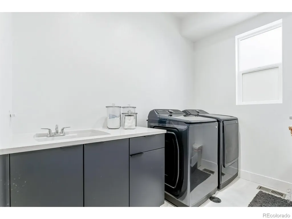6306 Elmira Court Denver CO 80238