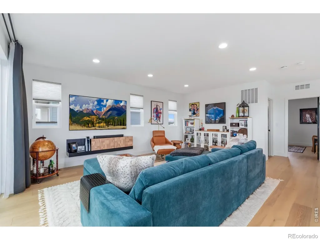 6306 Elmira Court Denver CO 80238