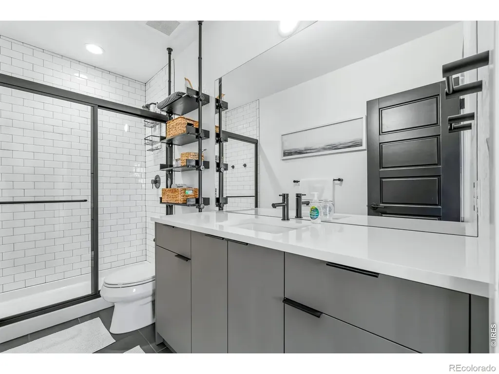 6306 Elmira Court Denver CO 80238