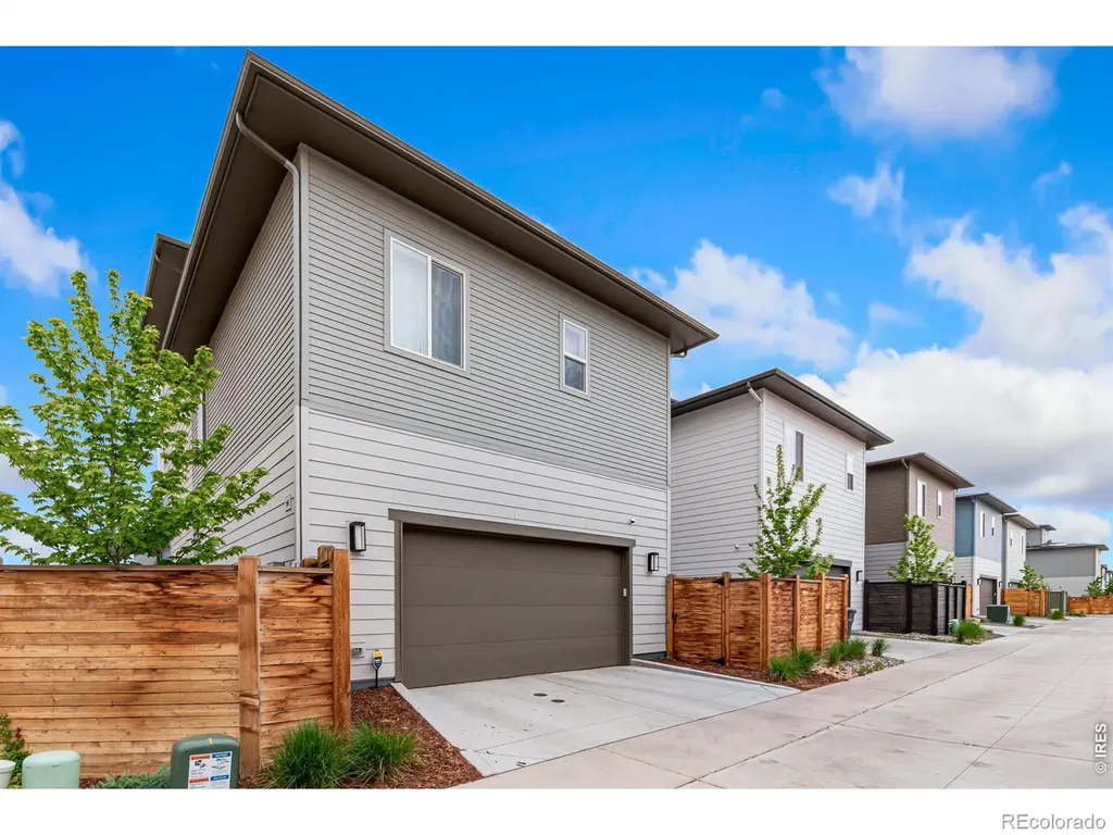 6306 Elmira Court Denver CO 80238
