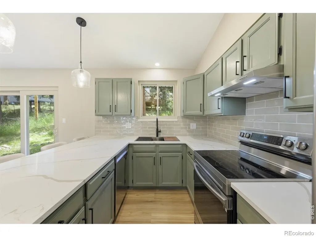 26360 Mowbray Court Kittredge CO 80457