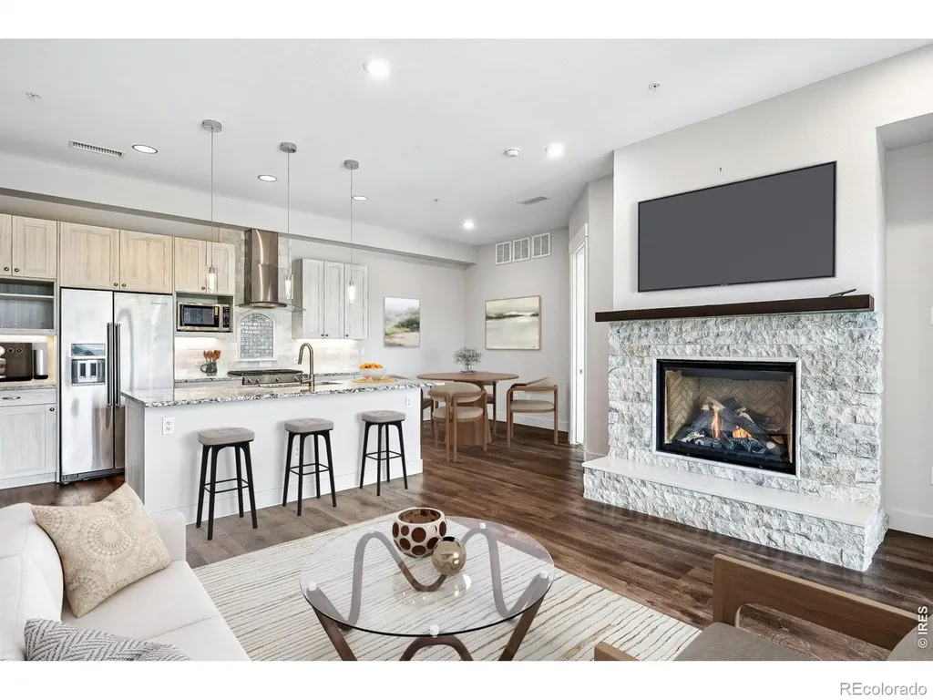 4885 S Monaco Street Denver CO 80237