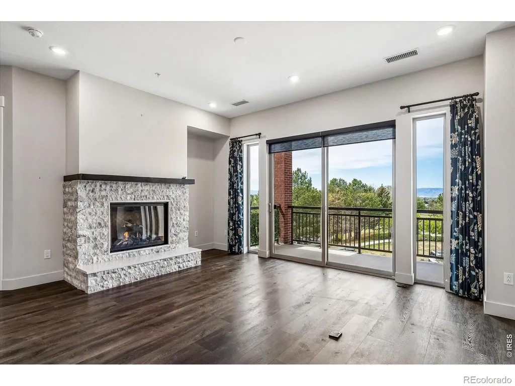 4885 S Monaco Street Denver CO 80237