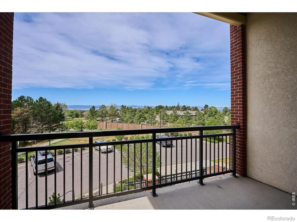 4885 S Monaco Street Denver CO 80237