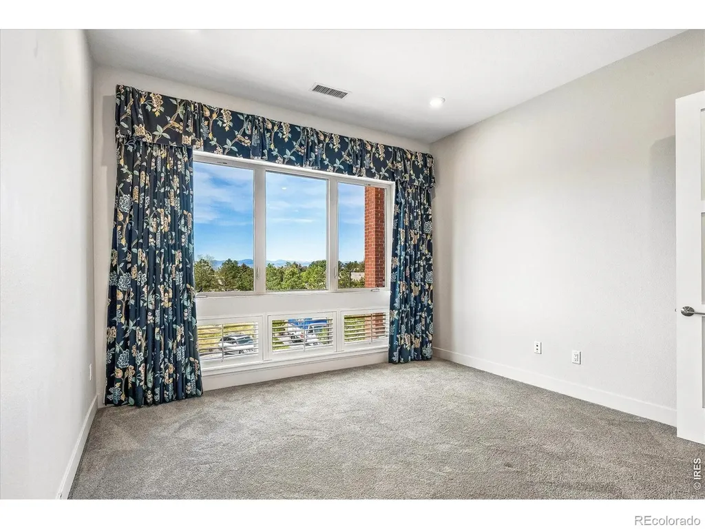 4885 S Monaco Street Denver CO 80237
