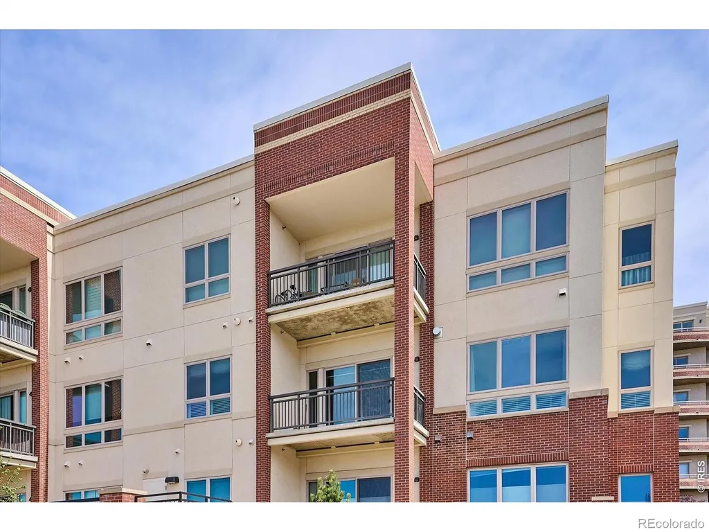 4885 S Monaco Street Denver CO 80237