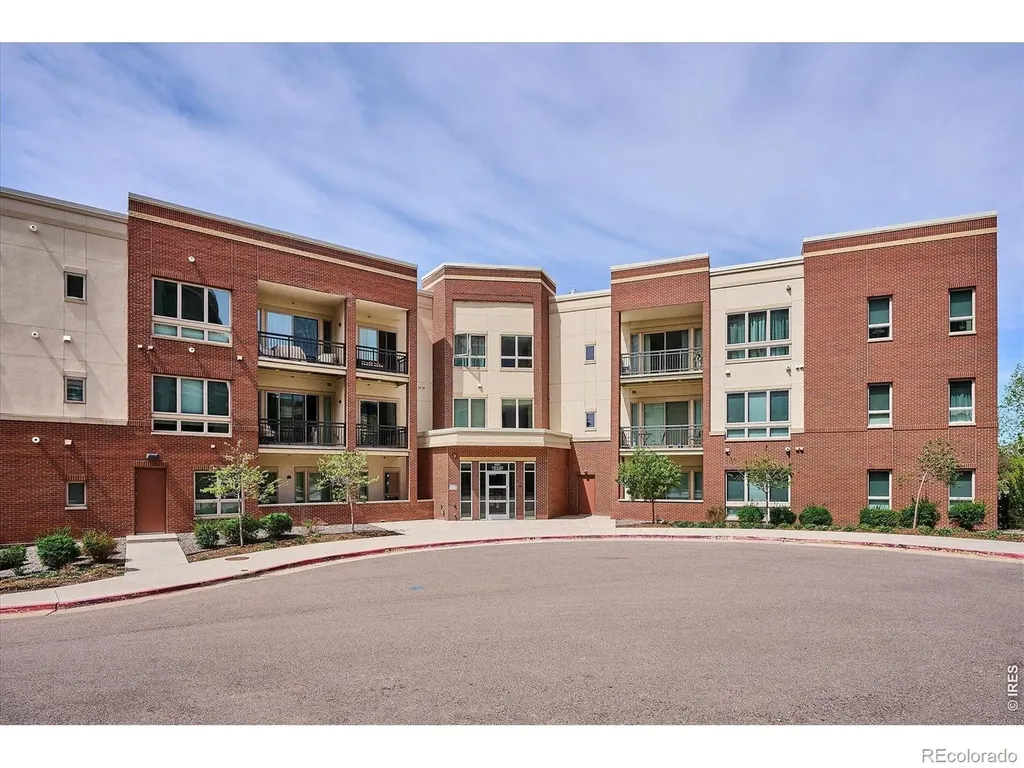 4885 S Monaco Street Denver CO 80237