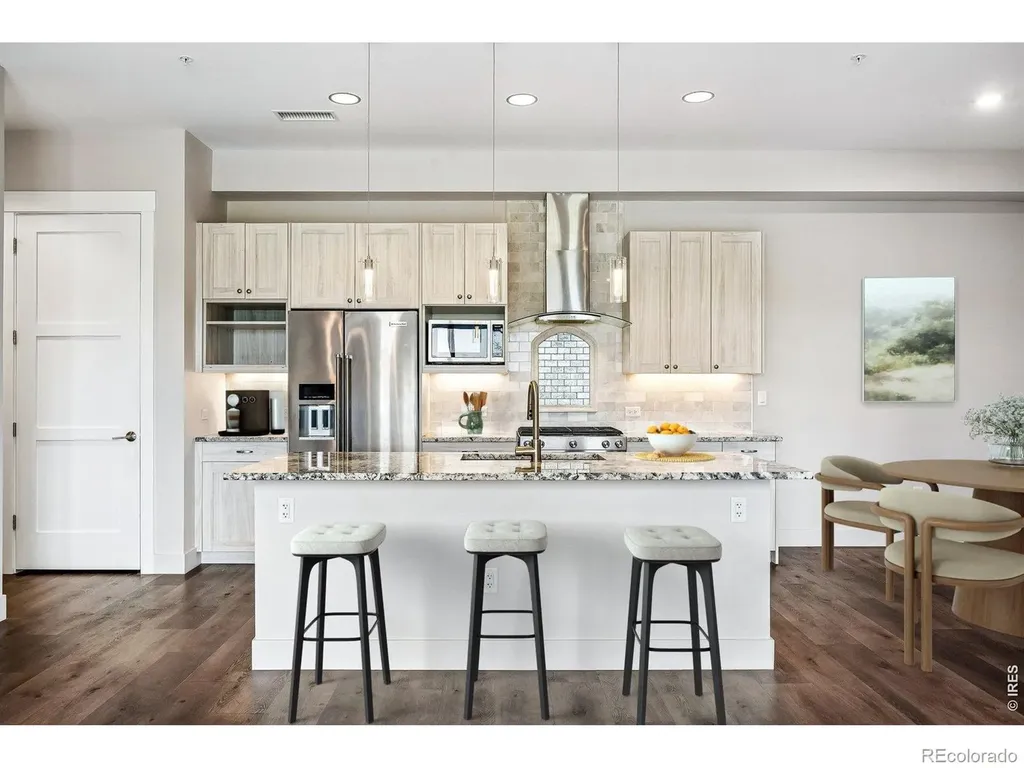 4885 S Monaco Street Denver CO 80237
