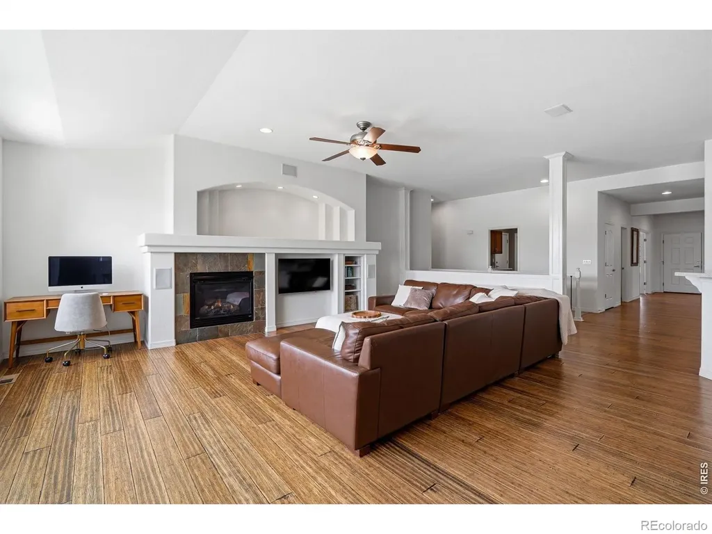 1744 Edgewater Place Longmont CO 80504