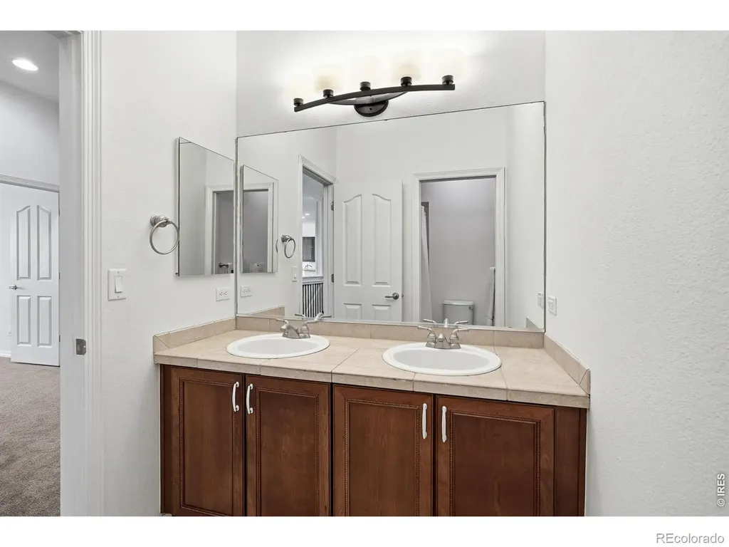 1744 Edgewater Place Longmont CO 80504