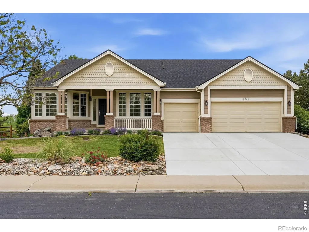 1744 Edgewater Place Longmont CO 80504