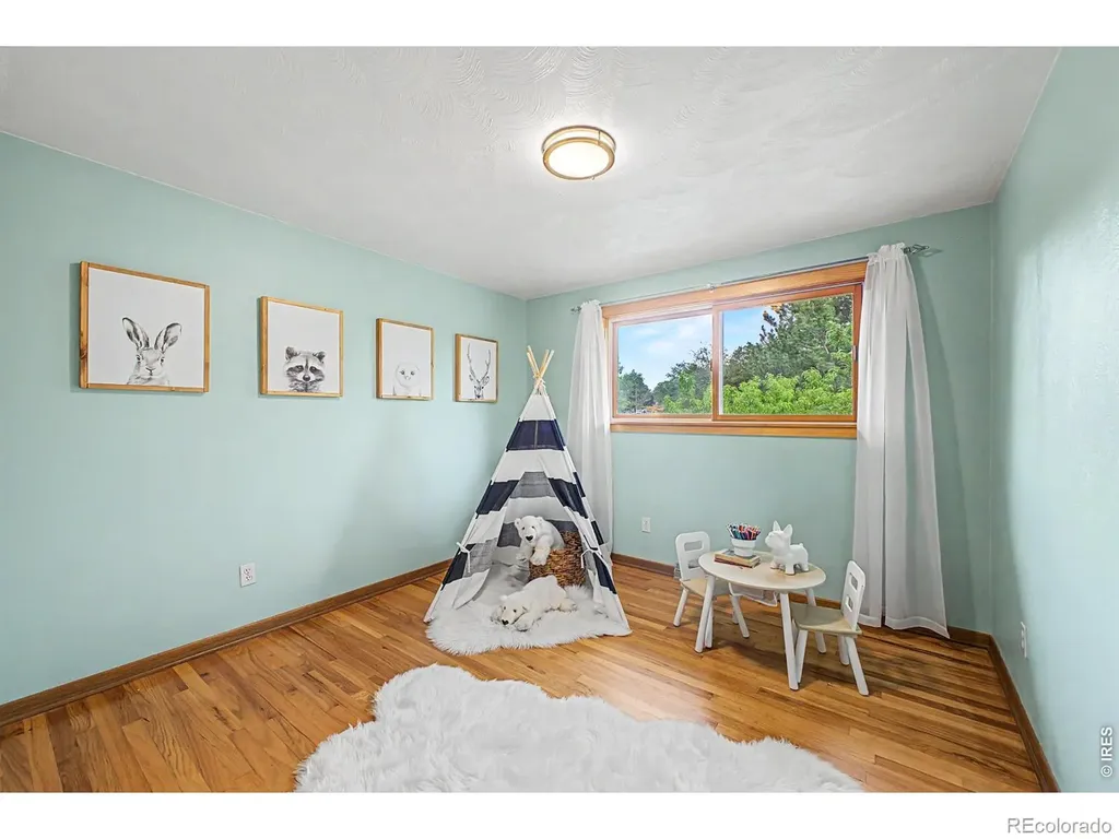 9132 Jotipa Drive Longmont CO 80503