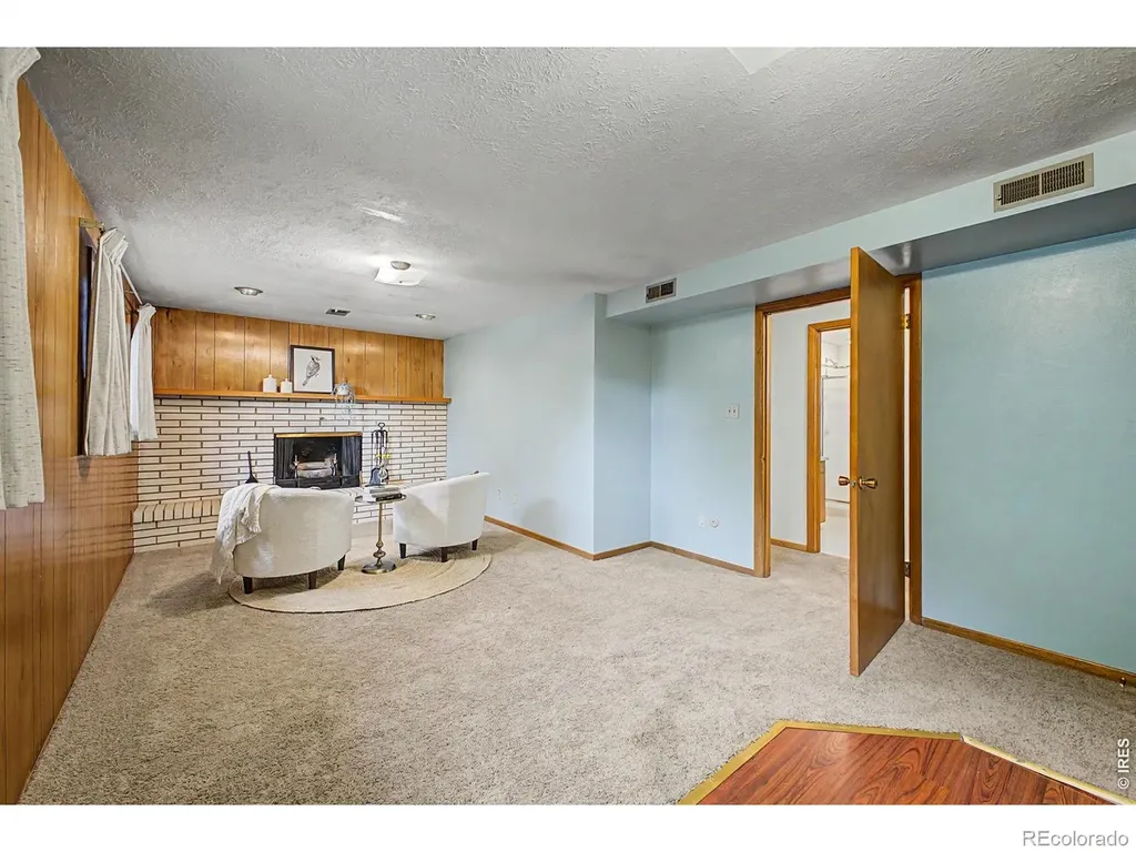 9132 Jotipa Drive Longmont CO 80503