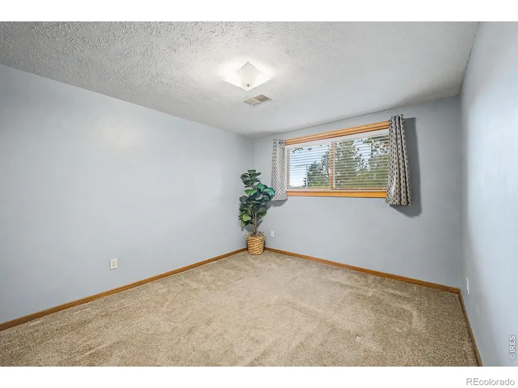 9132 Jotipa Drive Longmont CO 80503