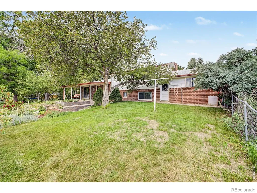 9132 Jotipa Drive Longmont CO 80503