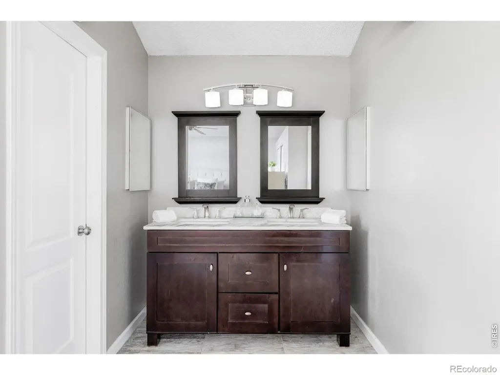 552 W Jamison Place Littleton CO 80120