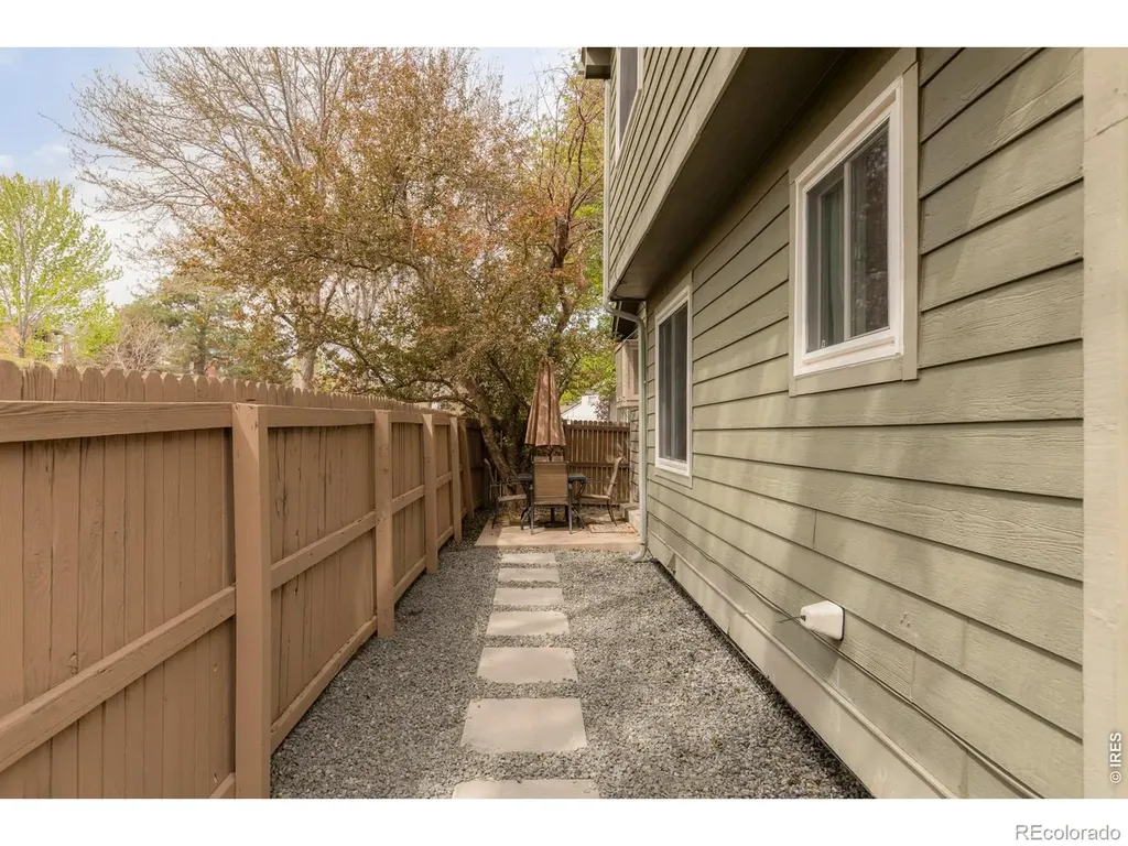 552 W Jamison Place Littleton CO 80120