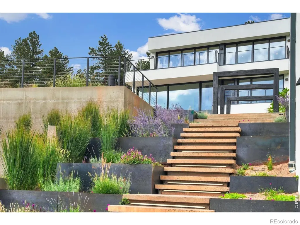 228 Lion Point Boulder CO 80302