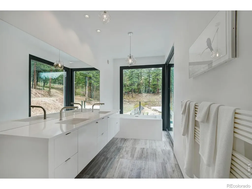 228 Lion Point Boulder CO 80302