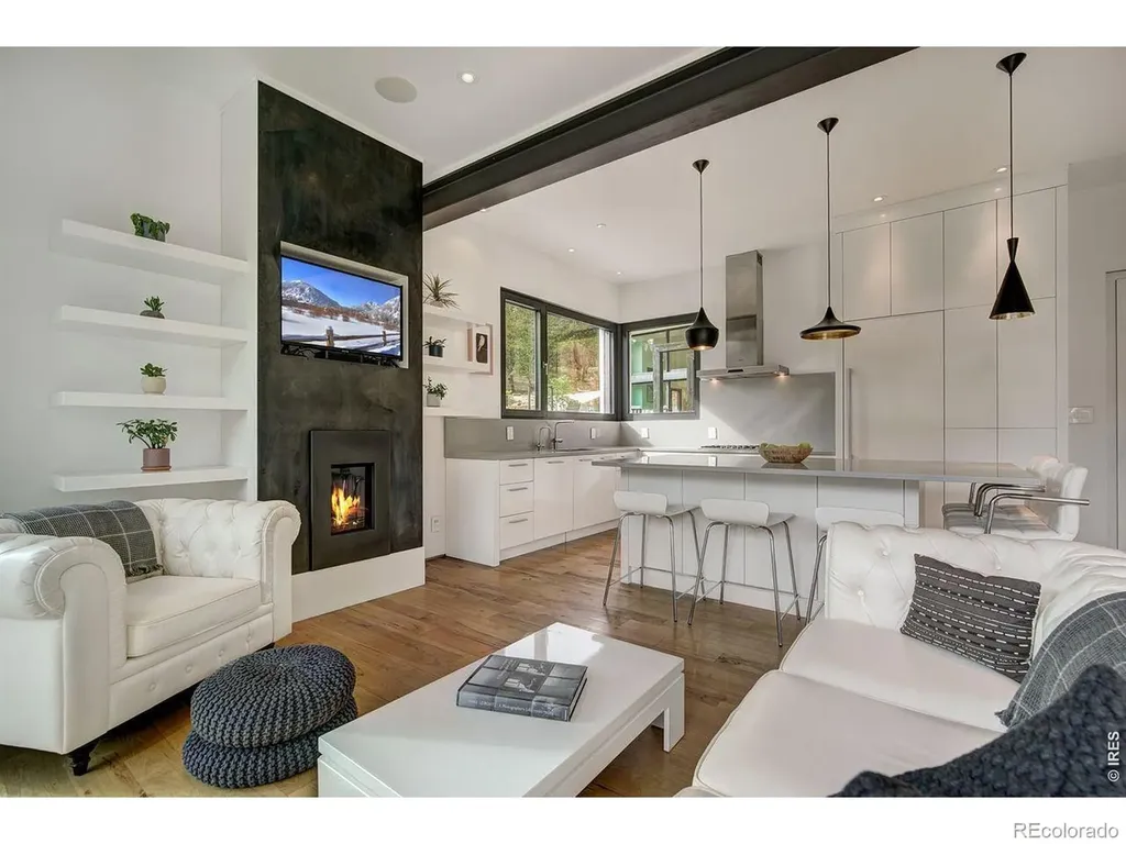 228 Lion Point Boulder CO 80302
