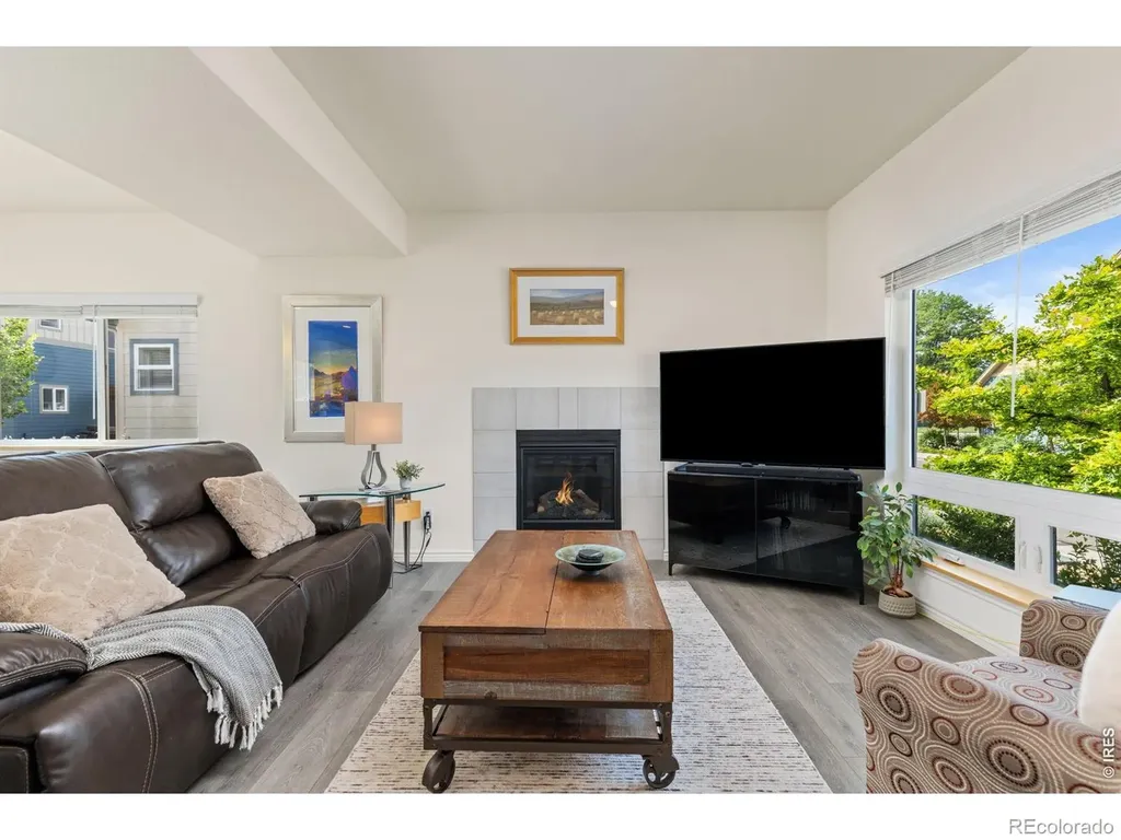 1324 Country Court Longmont CO 80501