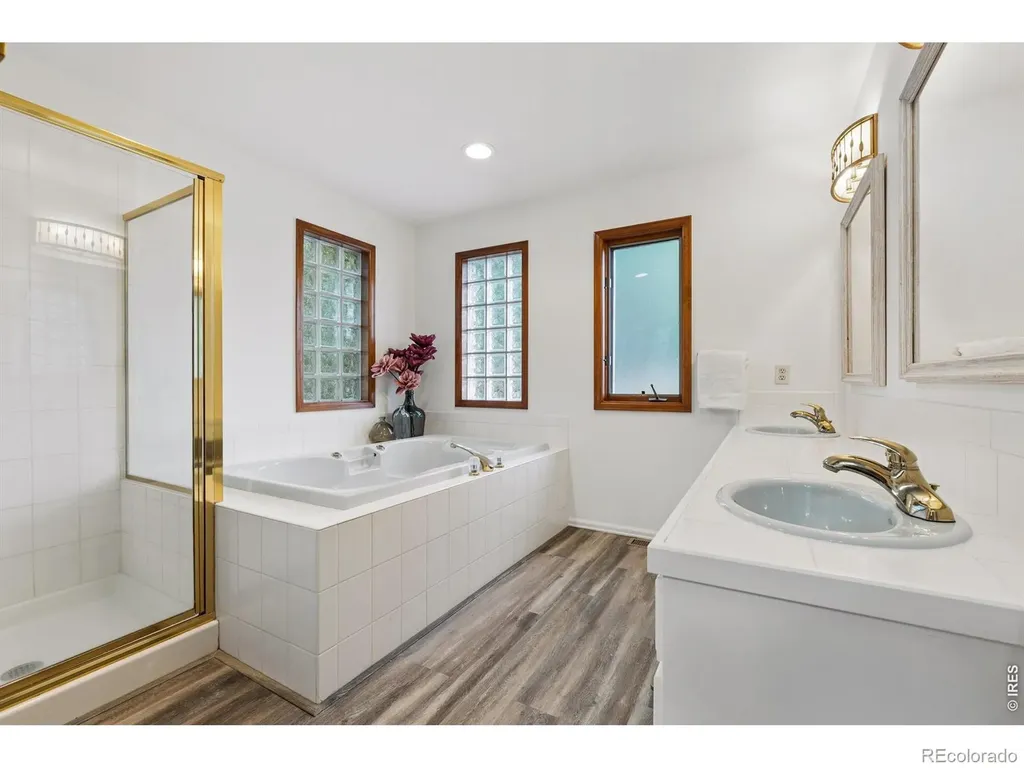 6852 Peppertree Drive Niwot CO 80503