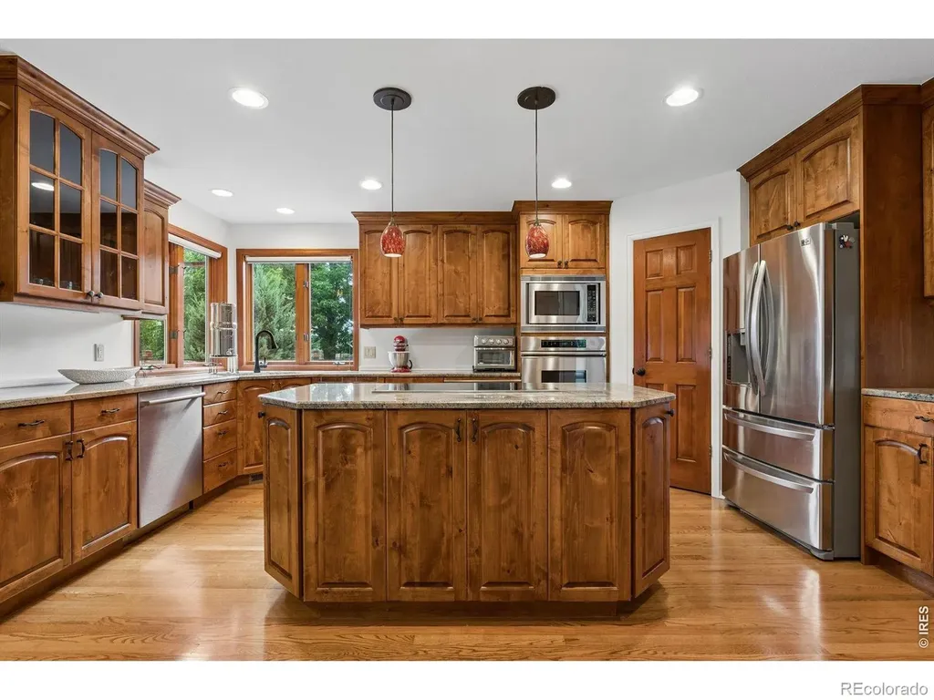 6852 Peppertree Drive Niwot CO 80503