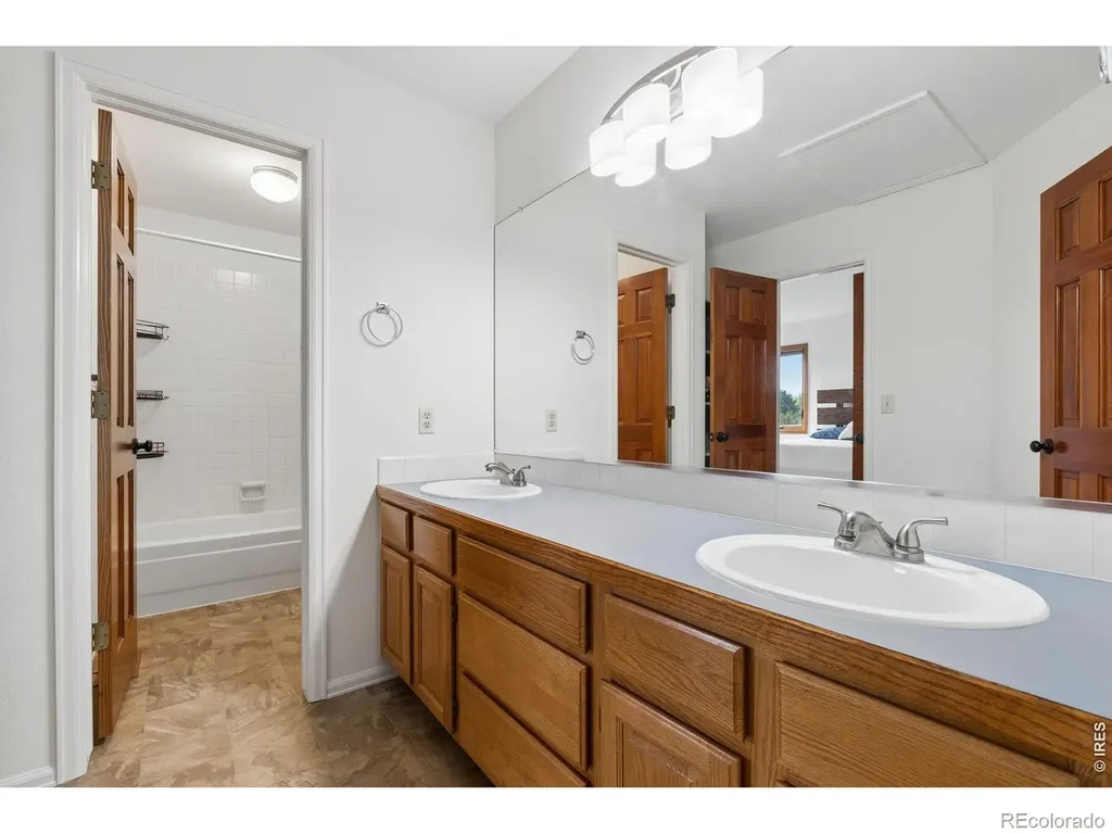 6852 Peppertree Drive Niwot CO 80503