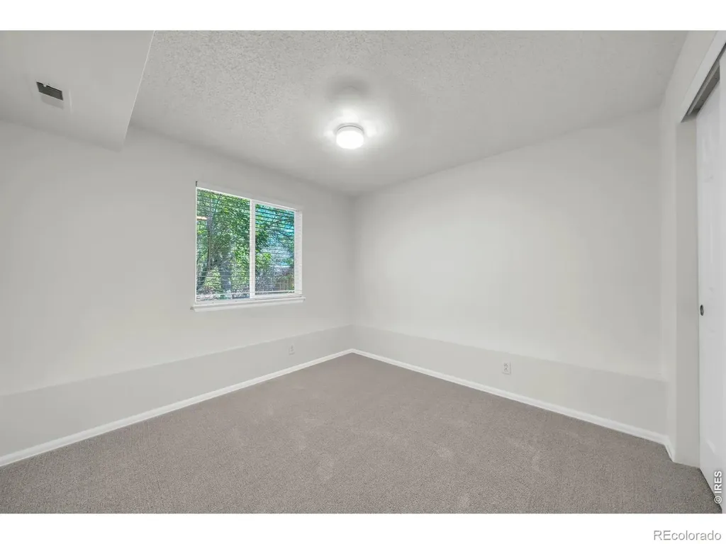 1106 Red Oak Drive Longmont CO 80504