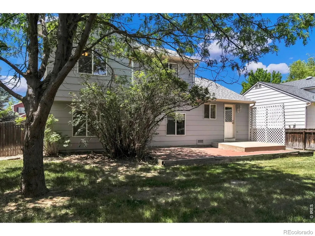 1106 Red Oak Drive Longmont CO 80504