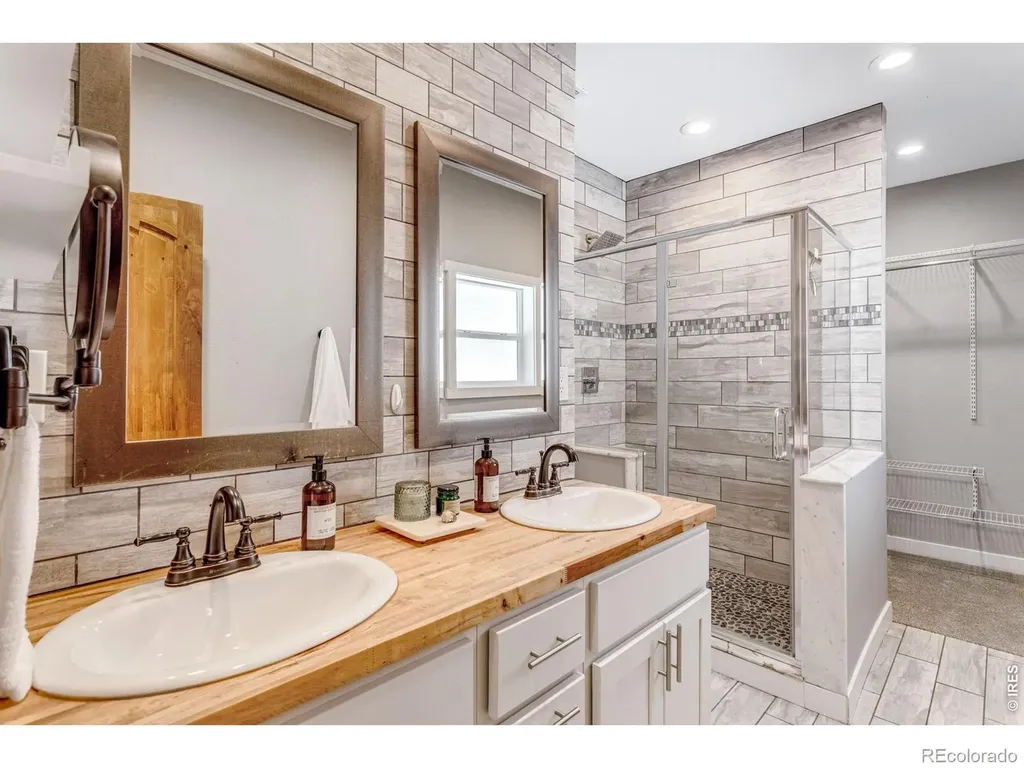 204 N Jefferson Avenue Loveland CO 80537