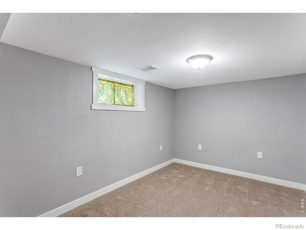 204 N Jefferson Avenue Loveland CO 80537