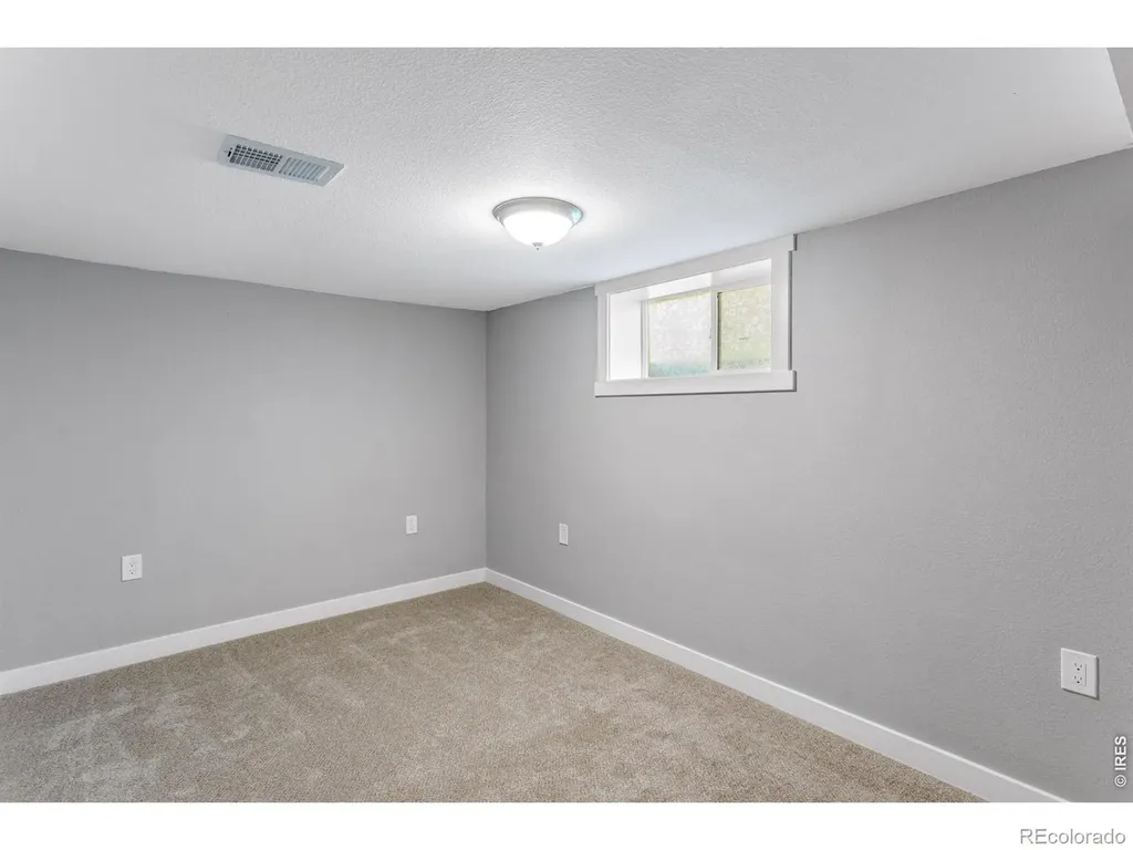 204 N Jefferson Avenue Loveland CO 80537