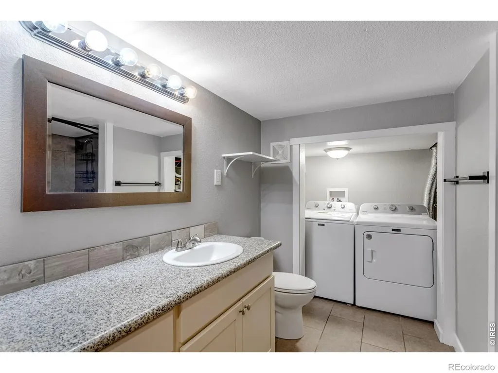 204 N Jefferson Avenue Loveland CO 80537