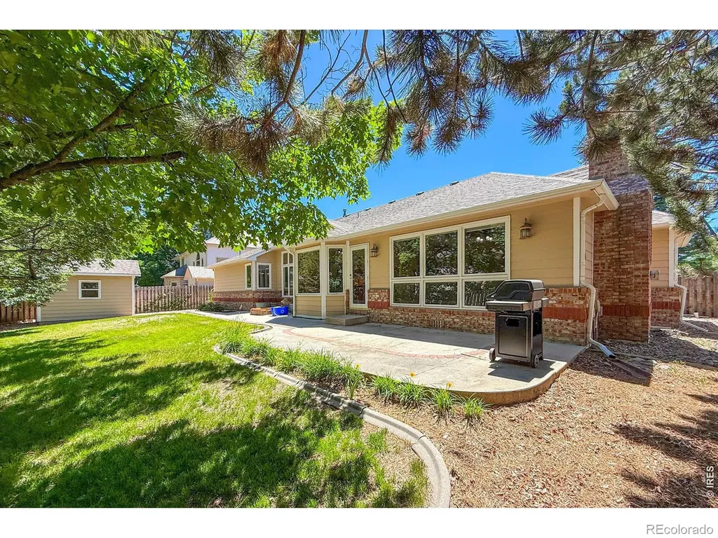 2010 Emerald Drive Longmont CO 80504