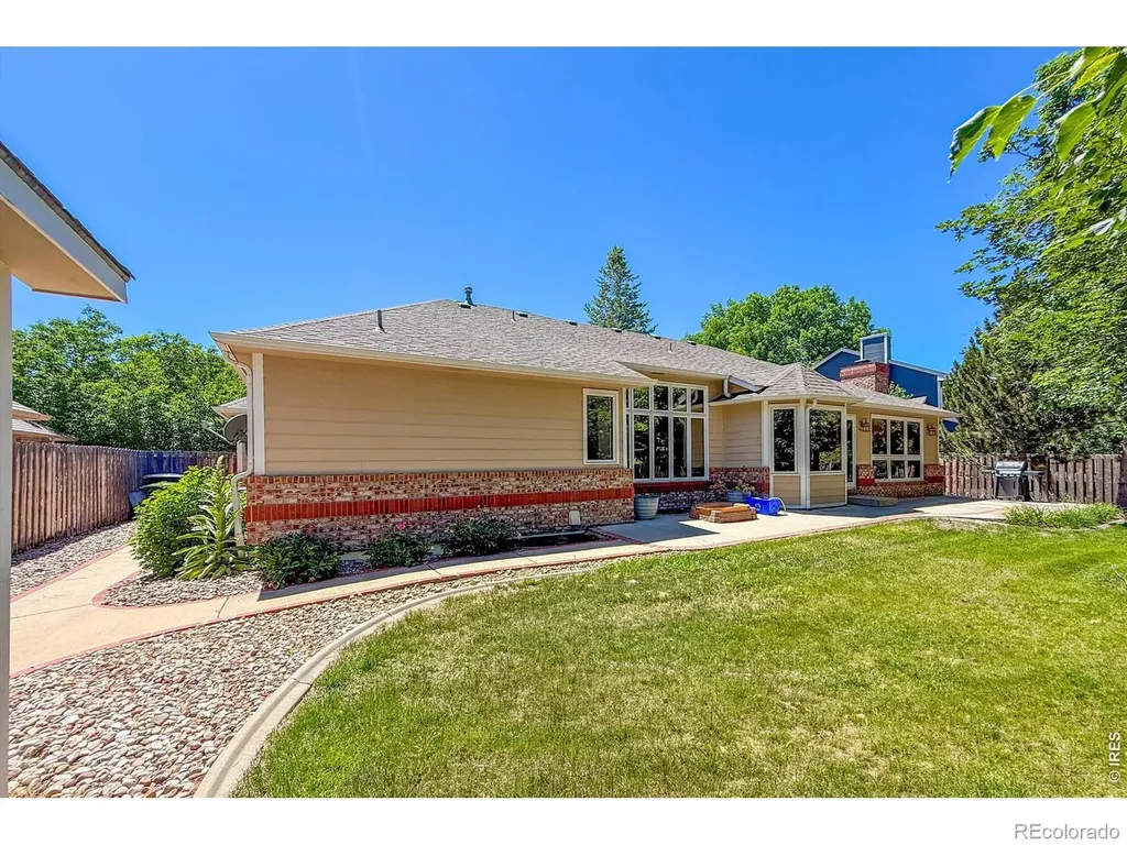 2010 Emerald Drive Longmont CO 80504
