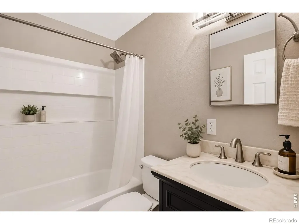 1431 S Magnolia Way Denver CO 80224
