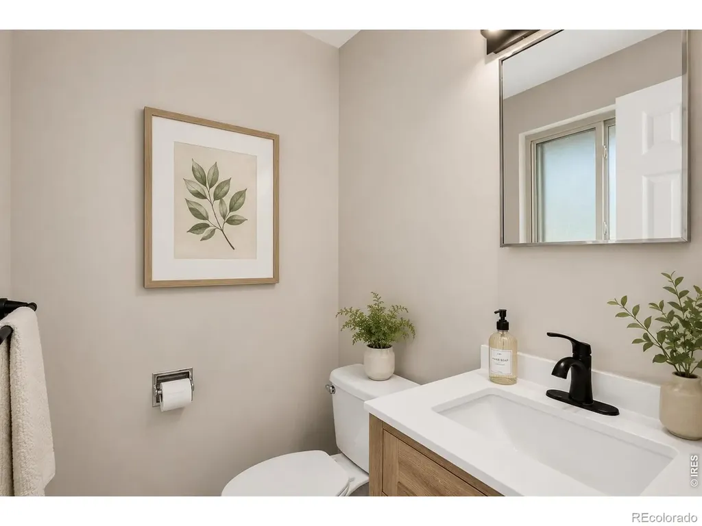1431 S Magnolia Way Denver CO 80224