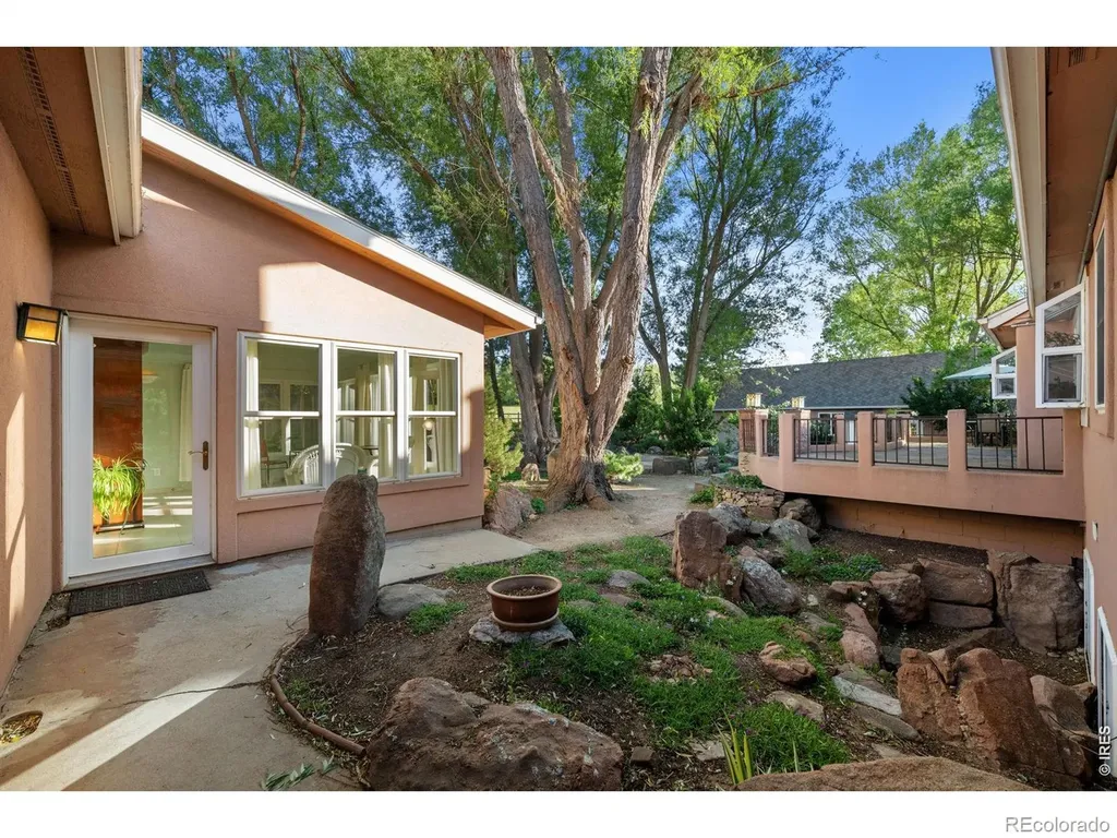6644 Bird Cliff Way Niwot CO 80503