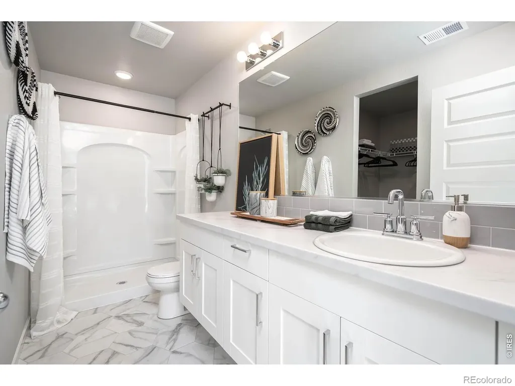 8507 5th Street Greeley CO 80634