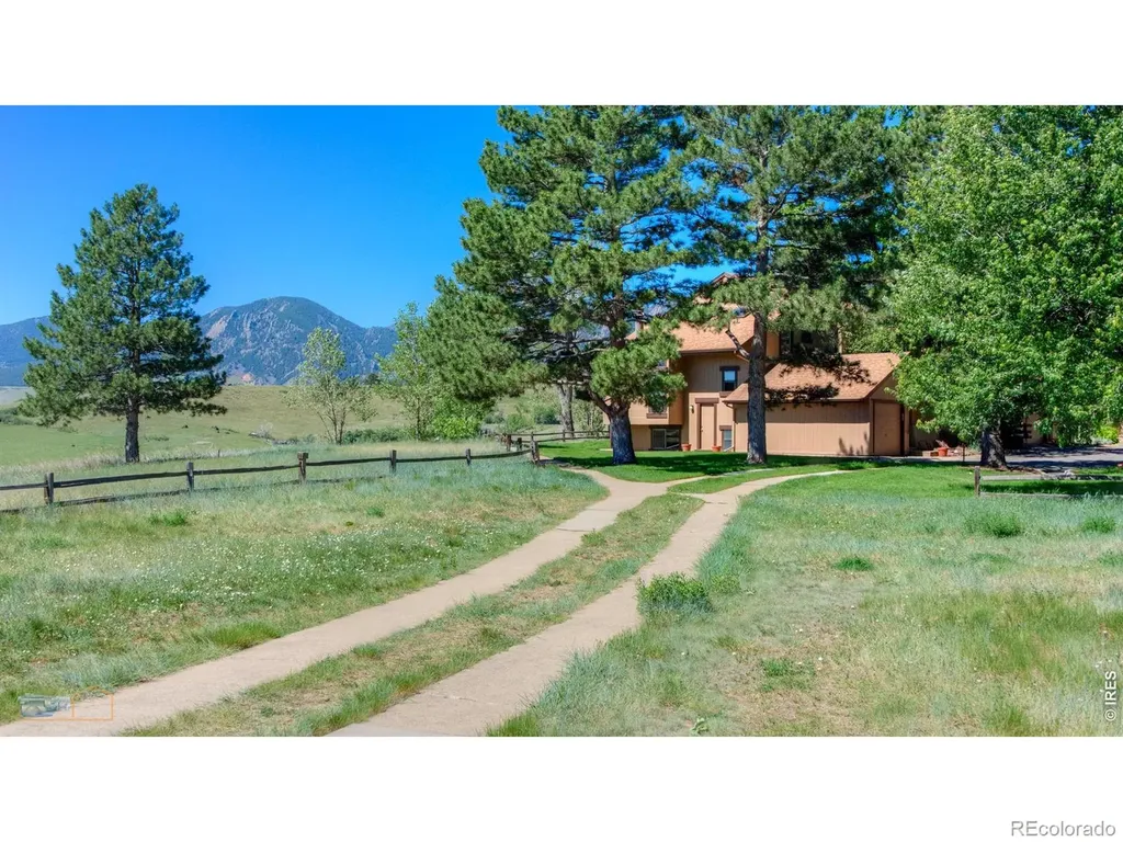 4656 Greenbriar Court Boulder CO 80305