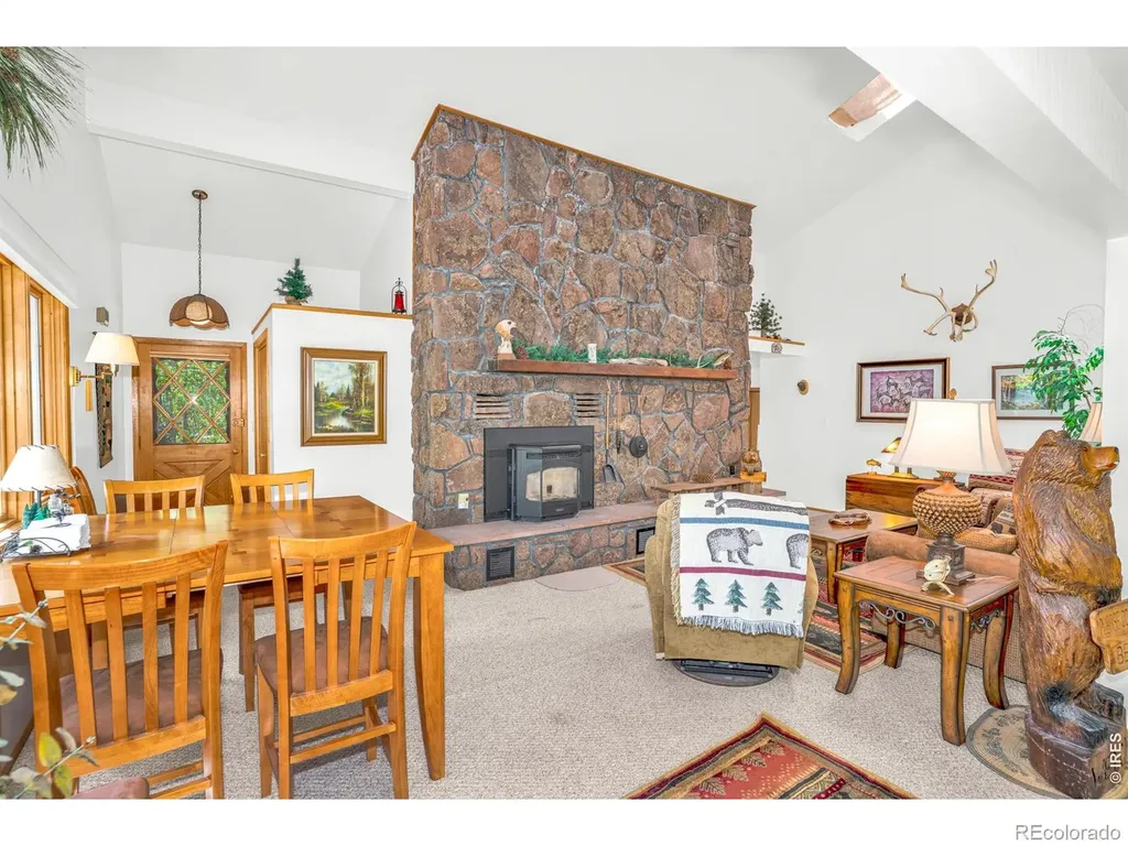 21692 S Saint Vrain Drive Lyons CO 80540