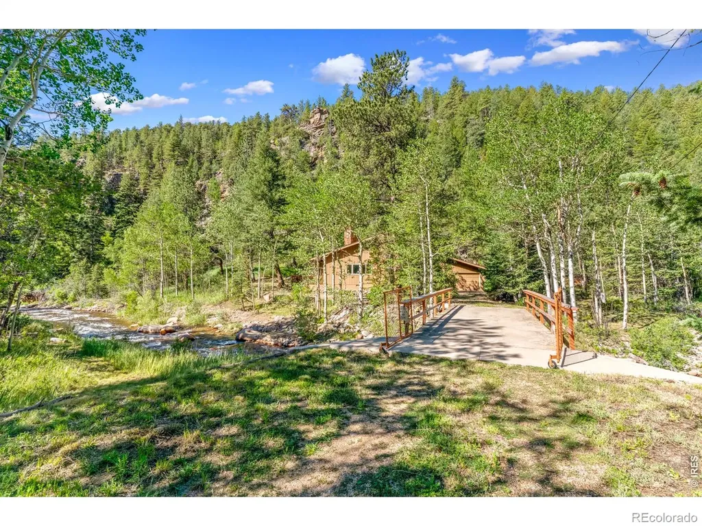 21692 S Saint Vrain Drive Lyons CO 80540