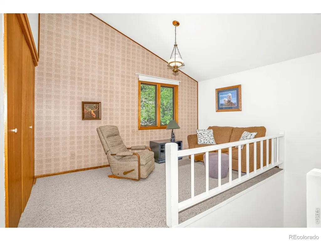 21692 S Saint Vrain Drive Lyons CO 80540